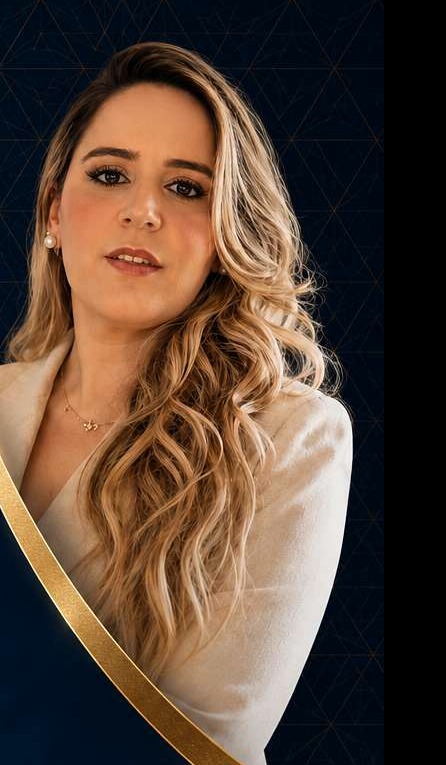 Luciene Bitêncourt em seu consultório